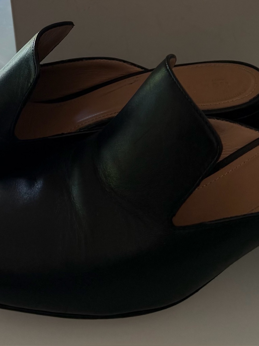 Lewit Black Leather Slip-On Mule Size 38